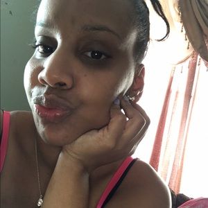 Meet your Posher, Janet