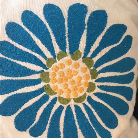 Pottery Barn floral pillow - Picture 3 of 4