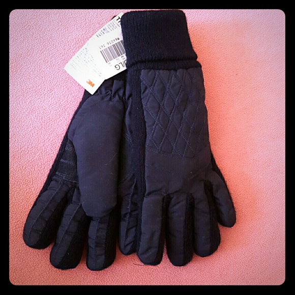 Thinsulate gloves. NWT