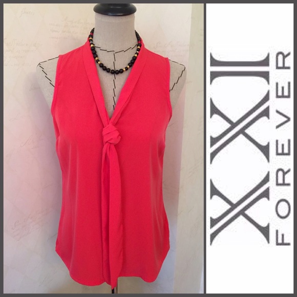 Forever 21 Tops - Forever 21 Sleeveless Tie Front Top