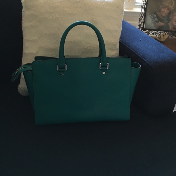 Michael Kors Bag - Picture 2 of 4