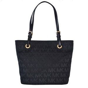 BUY NOW⚡️NWT!! MK Signature Jacquard Medium Bag