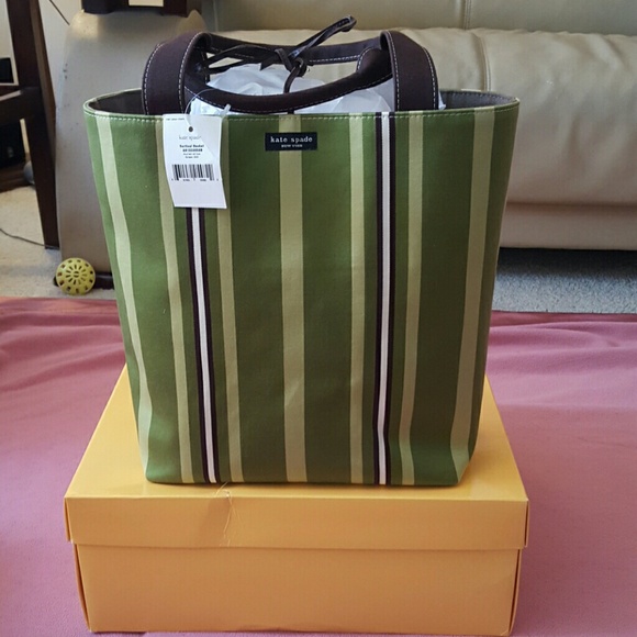 NWT Kate spade purse