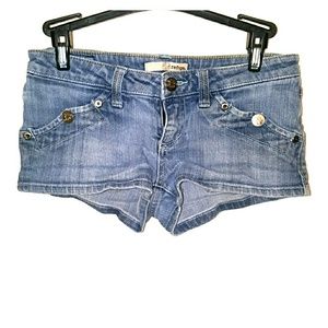 {{Denim micro shorts}}