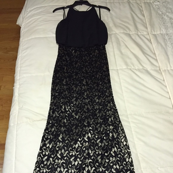Brand New - Laundry by Shelli Seagal gown