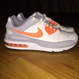 Mens Nine AirMax size 10.5