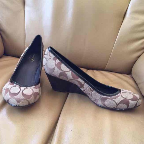 Coach Wedges 6.5 - Picture 2 of 4