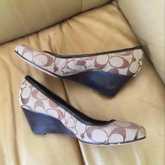 Coach Wedges 6.5 - Picture 3 of 4