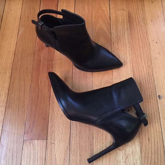 VINCE Calla Black Leather Booties sz 39 - Picture 2 of 4