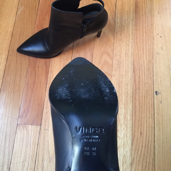 VINCE Calla Black Leather Booties sz 39 - Picture 4 of 4