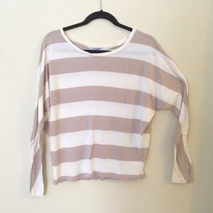 ⭐️ Striped dolman sleeve tee, batwing sleeved top