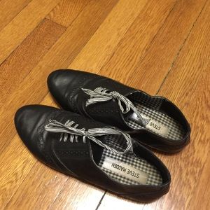 Steve Madden Oxford flats black shoes lace up