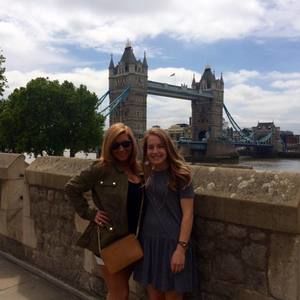 Meet your Posher, Addison