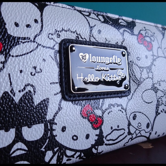 Hello Kitty n Friends Wallet - Picture 2 of 4