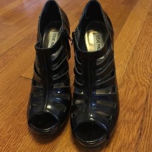 Steve Madden caged heel open toe Merriee patent