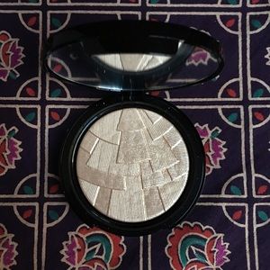 Anastasia Beverly Hills So Hollywood