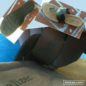 Black Naturalizer sandals