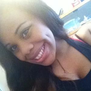 Meet your Posher, Crystal