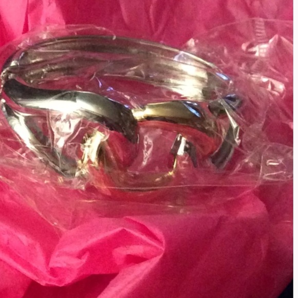 Gold & Silver Link Bangle - Picture 3 of 3