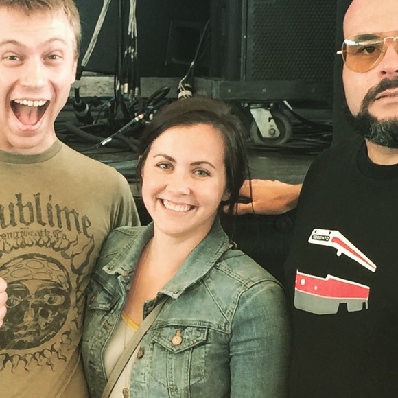 Meet your Posher, Megan - Picture 2 of 3