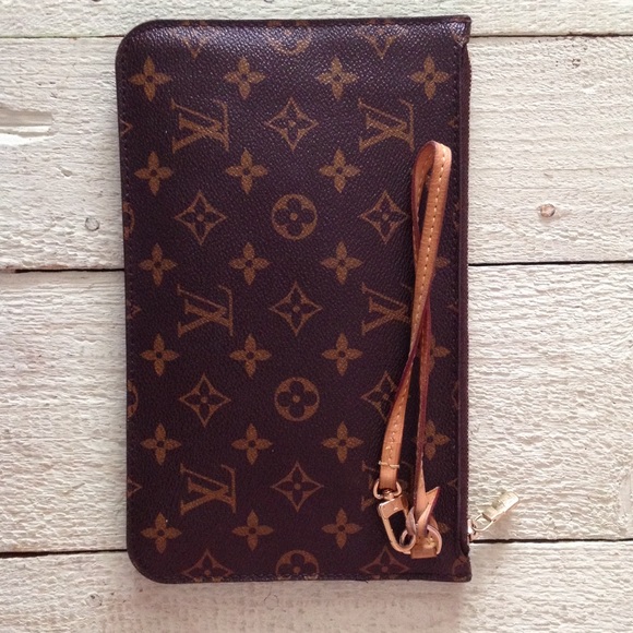 Authentic LV Clutch