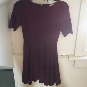 Very cute business casual dress!