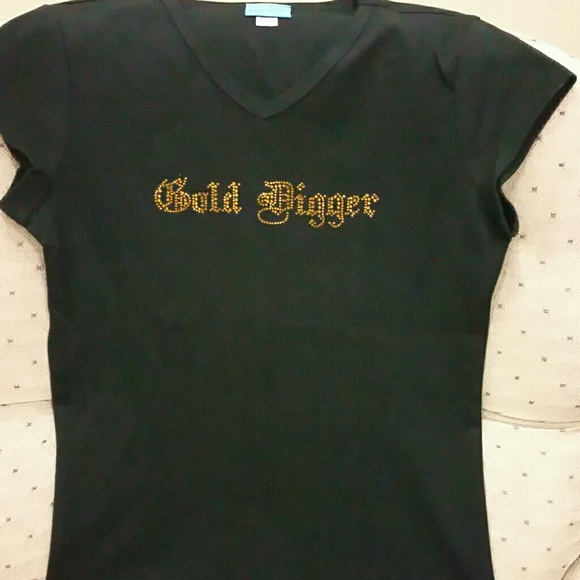 T-Shirt - Picture 1 of 4