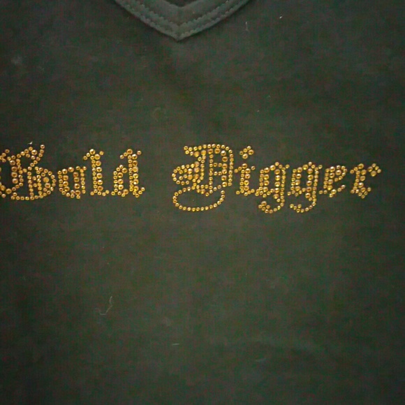 T-Shirt - Picture 3 of 4