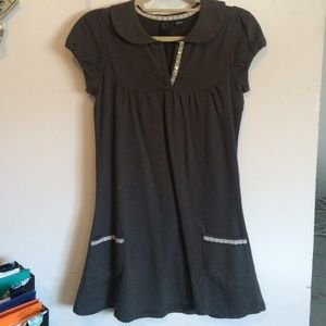 Short sleeve adorable dress!