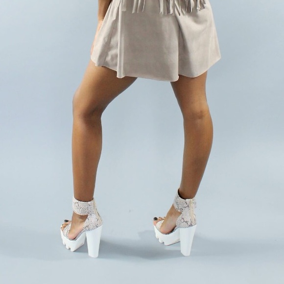 Chunky snake skin contrast platforms - Picture 4 of 4