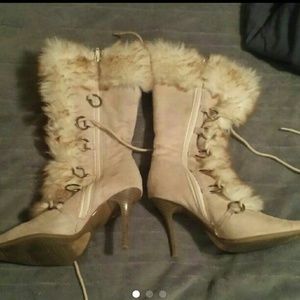 Fur boots