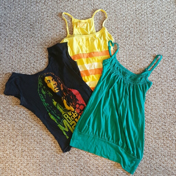 ***SELLER BUNDLE*** 3 tops