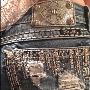 ✨👖Miss Me Bling Mid-Rise Jeans👖✨