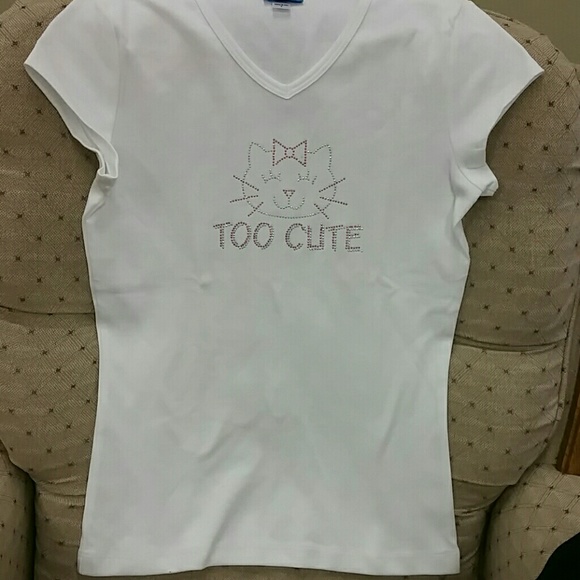 T-Shirt.  NWOT - Picture 1 of 4