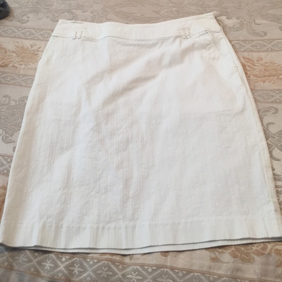 Josephine Chaus skirt