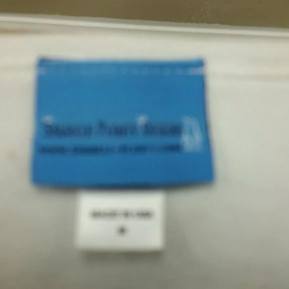 T-Shirt - Picture 3 of 4