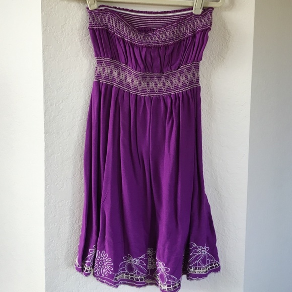 Dress - Picture 3 of 4