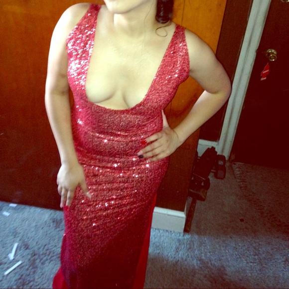 Selling my CUSTOMIZED high school prom dress!