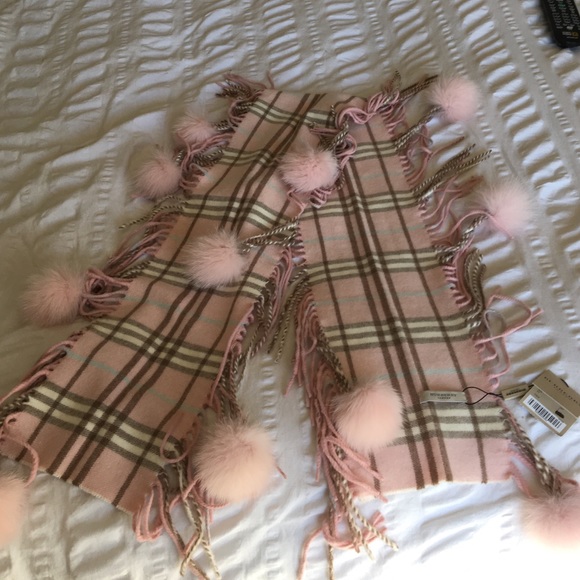 Burberry scarf 100% authentic