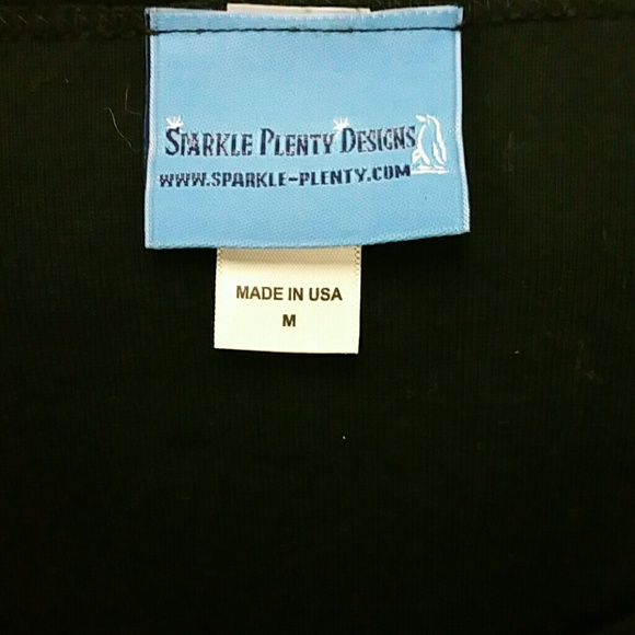 T-Shirt. NWOT - Picture 3 of 4