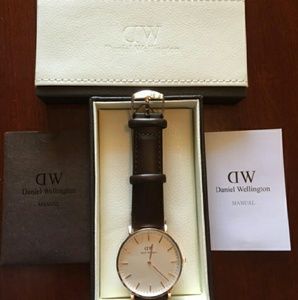 Auth nwot Daniel Wellington 36mm Bristol