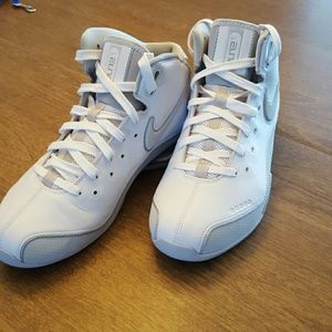 Nike Elite Flight Size 10 Womans NEW
