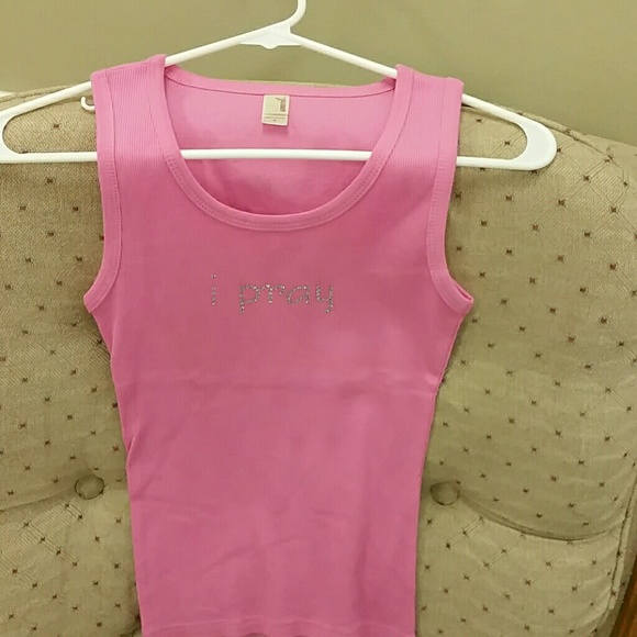 T-Shirt  NWOT - Picture 1 of 4