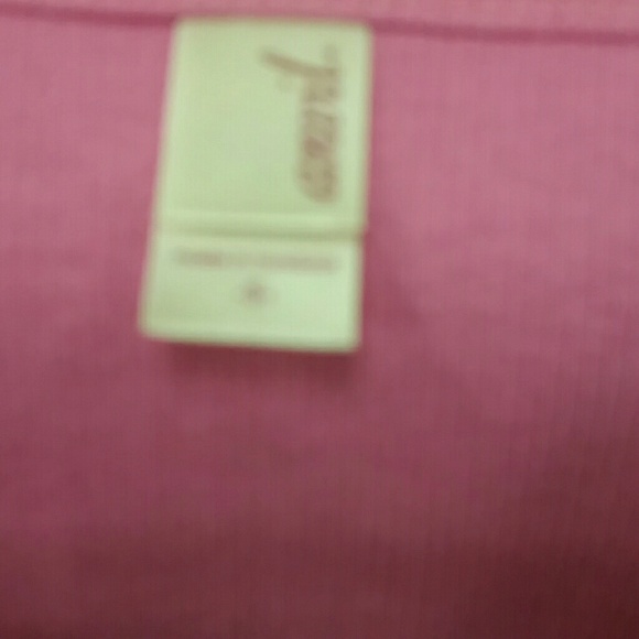 T-Shirt  NWOT - Picture 3 of 4