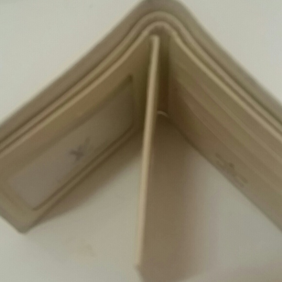 Designer wallet - Picture 3 of 3