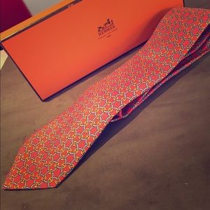 100% authentic Hermes Tia silk man