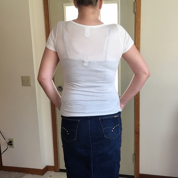 "OOTD loading" white tee-shirt top - Picture 2 of 2