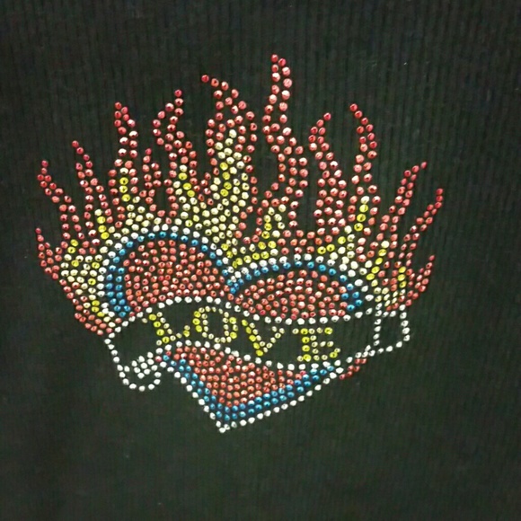 T-Shirt. NWOT - Picture 2 of 4