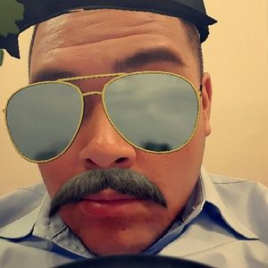 Meet your Posher, Felipe