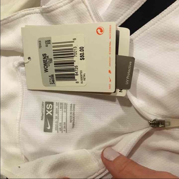 Nike pullover - Picture 2 of 4